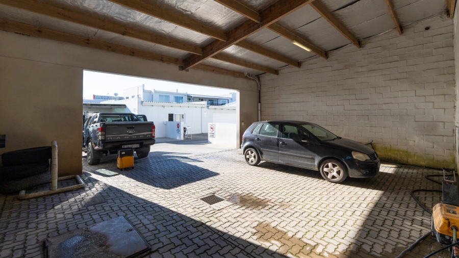 Commercial Property for Sale in Struisbaai Western Cape